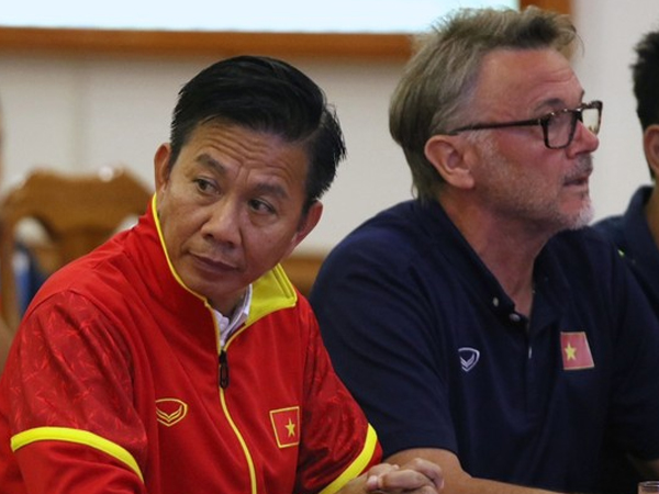 HLV Troussier 'dọn cỗ', Hoàng Anh Tuấn có 'lên mâm'?