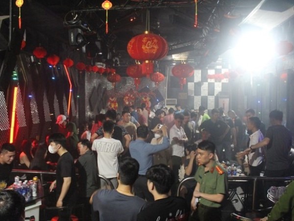 29 đối tượng dương tính với ma tuý trong quán Bar