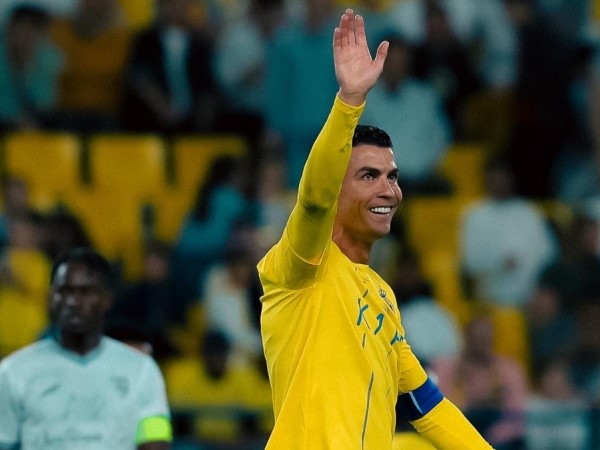 Ronaldo tỏa sáng rực rỡ, Al Nassr giành trận thắng đậm