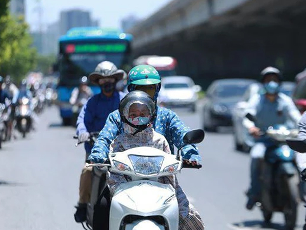 Chuyên gia lý giải nguyên nhân đợt nắng nóng đầu tiên ở miền Bắc đến sớm bất thường
