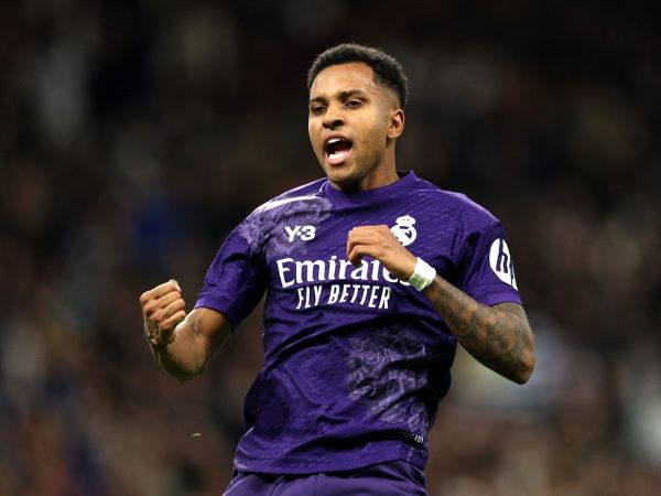 Rodrygo chói sáng, Real Madrid 'cắt đuôi' Barca