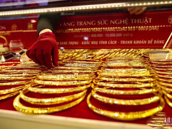 Bỏ độc quyền vàng miếng SJC, cần lập sàn mua bán tín chỉ vàng