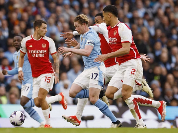 Lịch thi đấu tháng 4 dày đặc, Man City có nguy cơ hụt hơi