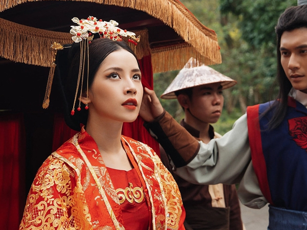 Thực hư thông tin Chi Pu đóng phim cổ trang cùng Triệu Lộ Tư