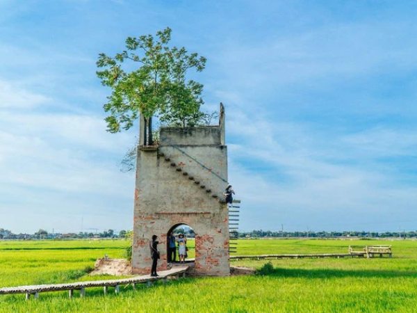 Phát hiện nơi bị bỏ hoang hơn 20 năm ở Hội An, giờ thu hút cực đông khách đến thăm, nằm giữa đồng lúa xanh