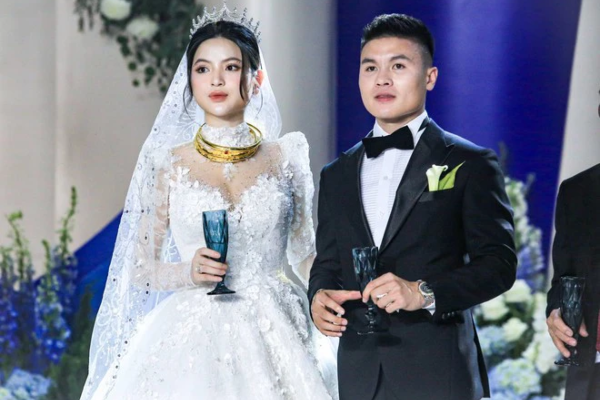 Toàn cảnh mâu thuẫn của Quang Hải - Chu Thanh Huyền với studio ảnh cưới nổi tiếng vì 'tưởng chụp free nhưng lại đòi tiền'