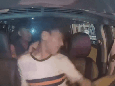 Xôn xao clip hành khách say xỉn hành hung tài xế taxi vì cho rằng xe nóng
