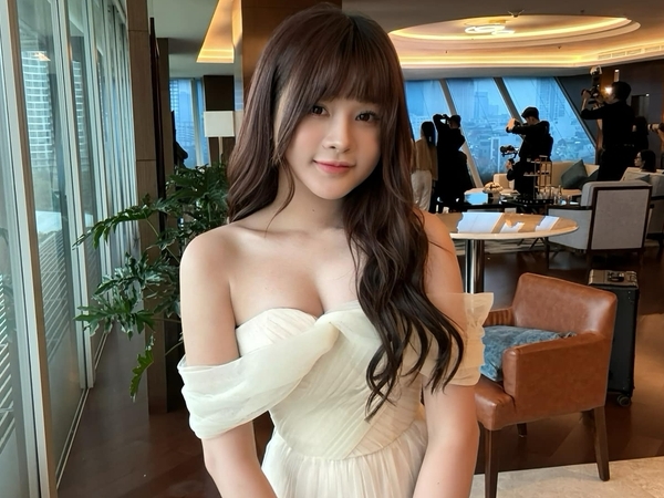 Soi nhan sắc dàn dâu phụ trong đám cưới Quang Hải - Chu Thanh Huyền, bất ngờ với info của cô gái này!