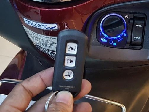 Tìm ra 'thủ phạm' khiến nhiều xe máy, ô tô dùng smartkey ở Đồng Nai bị 'tê liệt'