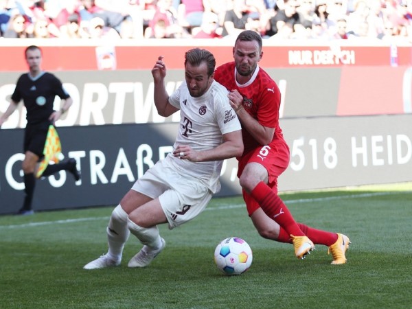 Kane ghi bàn, Bayern Munich thua ngược khó tin trước trận gặp Arsenal