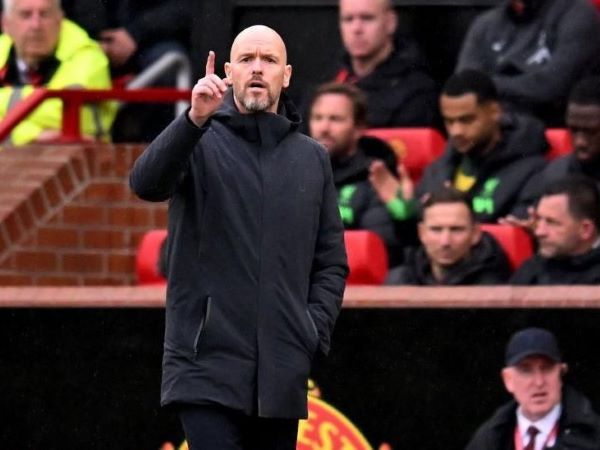 MU mất 7 điểm sau 3 trận, Erik ten Hag vẫn… tự hào