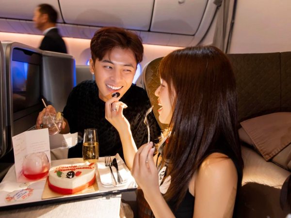 Vợ chồng Gin Tuấn Kiệt hưởng tuần trăng mật lần 2, Puka lần đầu lộ diện sau nghi vấn có bầu