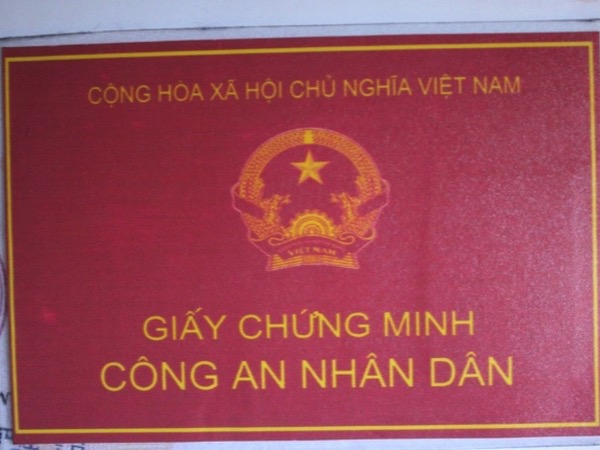 2 nữ cảnh sát tham gia 'tiệc' ma túy và loạt vụ tước danh hiệu CAND
