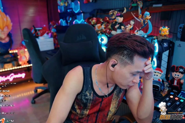 Độ Mixi lấy lại kênh YouTube sau 3 lần bị hack, dân mạng lo lắng nguy cơ tái diễn