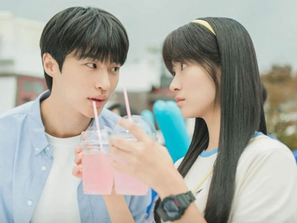 Phim ngôn tình vừa chiếu đã nhận mưa lời khen, nữ chính diễn quá đỉnh khiến netizen khóc hết nước mắt