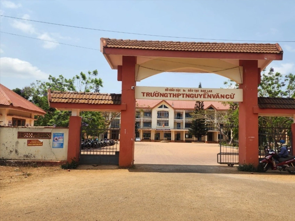 Hai học sinh bị buộc thôi học dù âm tính với ma túy