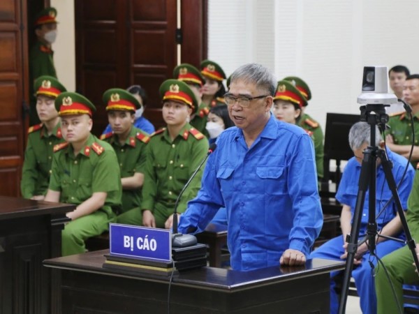 Lừa đảo chiếm đoạt 35 tỷ đồng, ông Đỗ Hữu Ca bị đề nghị 10-11 năm tù