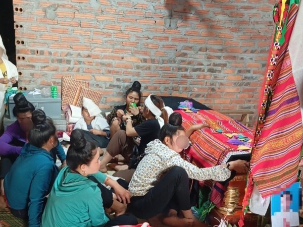 Vụ nổ lớn 1 người tử vong ở Bắc Ninh: Vợ và 2 con nhỏ khóc nghẹn trong ngôi nhà đang xây dở