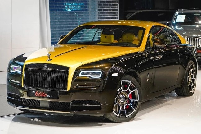 Rolls-Royce Wraith Black Badge Sportive độc nhất thế giới về Việt Nam?