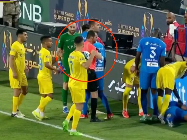 Ronaldo có nguy cơ bị phạt nặng sau khi dọa đấm trọng tài