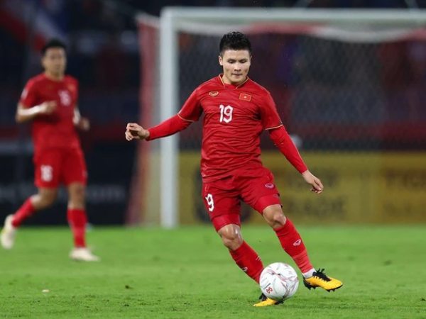 Trước VCK U23 châu Á 2024, Quang Hải được AFC tôn vinh