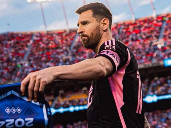 Messi ghi siêu phẩm, lập kỷ lục khi Inter Miami trở lại ngôi đầu