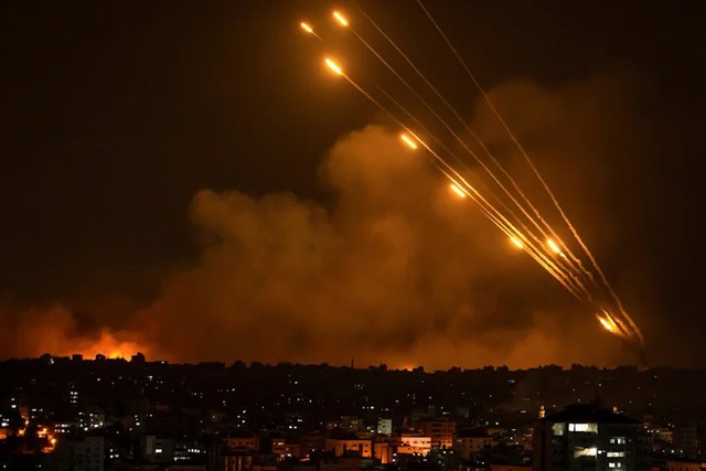 'Không một quốc gia nào trên thế giới đủ sức chống nổi mưa tên lửa Iran': Rốt cuộc Israel đã làm thế nào?