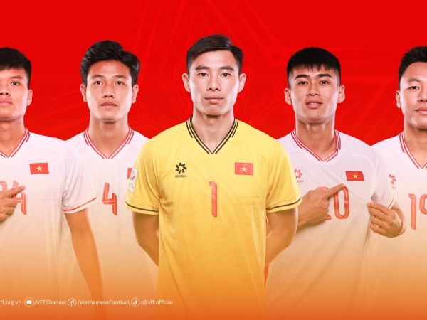 Quan Văn Chuẩn đeo băng đội trưởng U23 Việt Nam