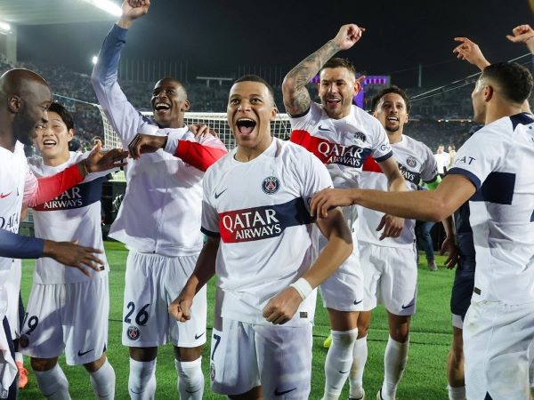 Mbappe nhắn Real Madrid đúng 1 từ sau khi cùng PSG loại đẹp Barca