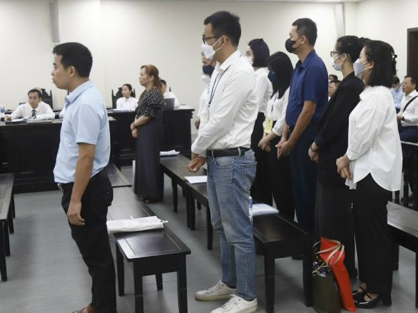 Xét xử cựu Chủ tịch Vimedimex, tòa triệu tập nhiều lãnh đạo, cán bộ liên quan