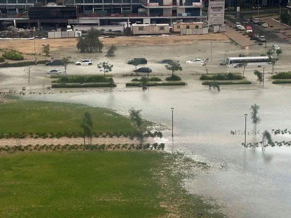 Dubai mưa xối xả: Thời tiết hỗn loạn vì công nghệ tạo mưa?