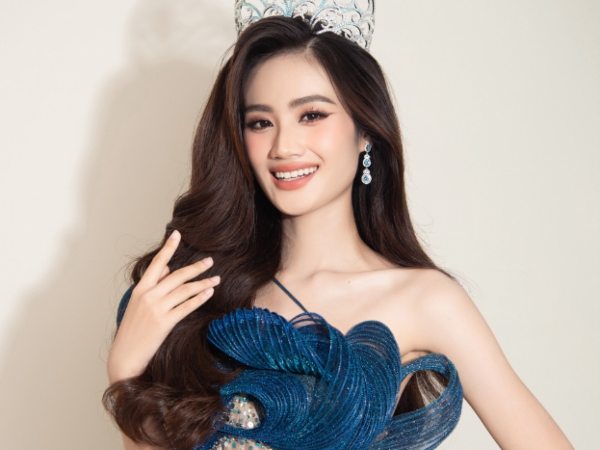 Bố ruột lên tiếng về tin hoa hậu Ý Nhi bí mật kết hôn
