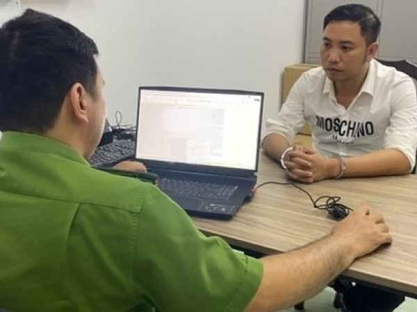 Phá đường dây lừa đảo 'nhận quà trúng thưởng', thu lợi 2 tỷ đồng/tháng