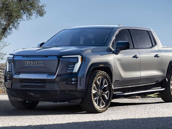 GMC Sierra Denali EV - bán tải 'khủng long' chạy điện giá 2,5 tỷ đồng