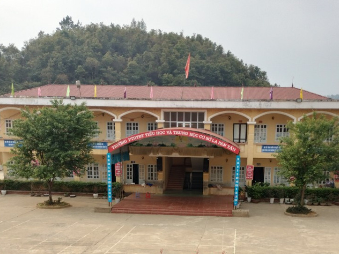 Đình chỉ cô giáo bị tố đánh học sinh lớp 1 bầm tím mắt