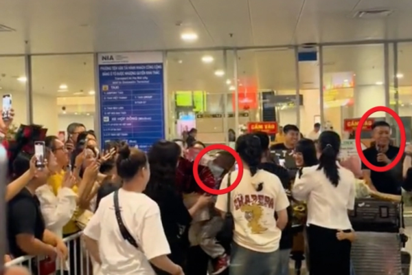 Sức hút khó tin của Lôi con ở Việt Nam: Fan xếp hàng đón ở sân bay, lên top trending khi diễn văn nghệ ở Hà Nam