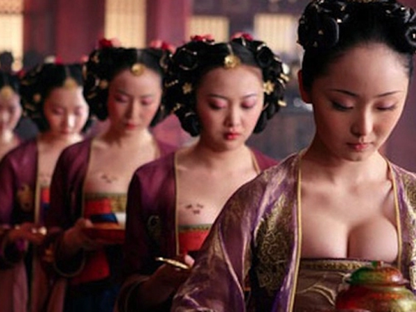 Mỹ nhân xưa 'cuồng' tô đỏ môi để mê hoặc nam nhân: Đâu ai ngờ, thứ đó cực độc!