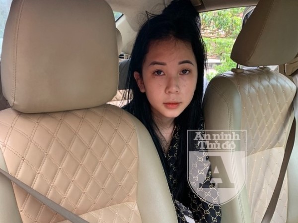 'Hot girl' 19 tuổi cầm đầu đường dây cung cấp ma túy