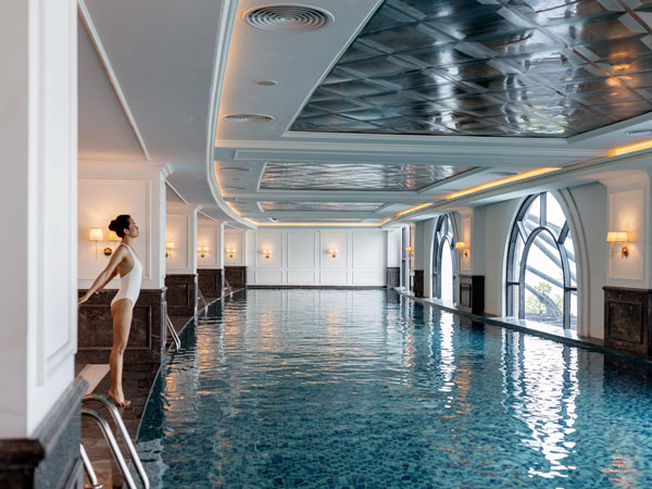 Khách đổ xô đi 'đổi gió', resort gần Hà Nội hết nhẵn phòng