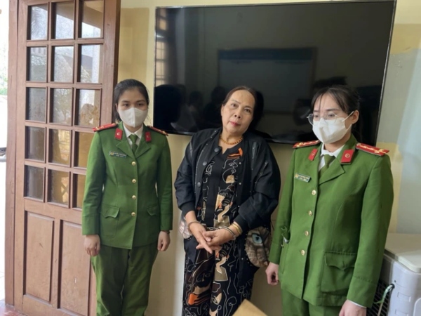Bà Nguyễn Thu Hằng bị tuyên án về tội 'Lợi dụng các quyền tự do dân chủ…'