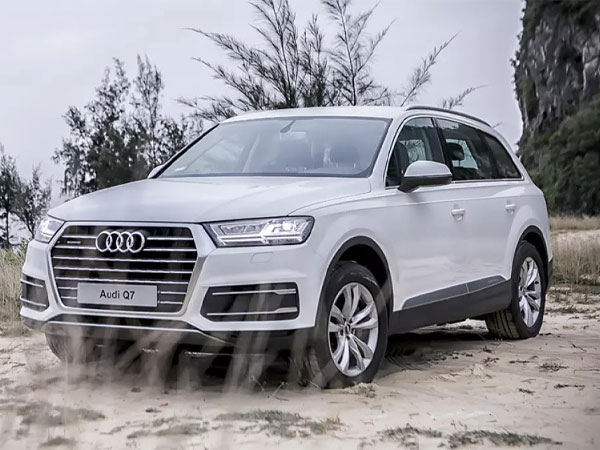 Xe sang Audi Q7 2016 còn hơn tỷ sau 8 năm: Chọn xe đẳng cấp hay SUV phổ thông?