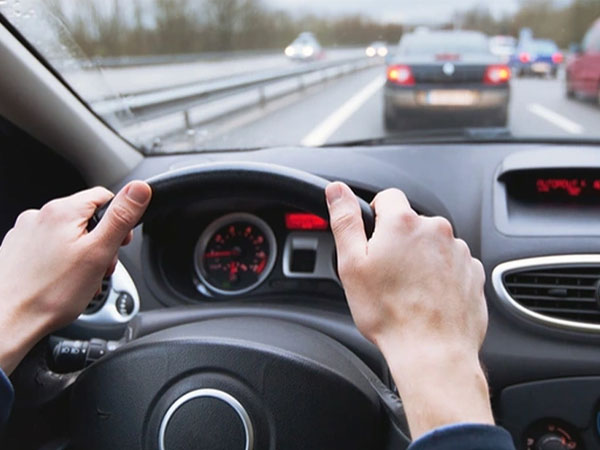 Lái xe đường dài kỳ nghỉ lễ, chú ý 5 điều quan trọng giúp tiết kiệm nhiên liệu