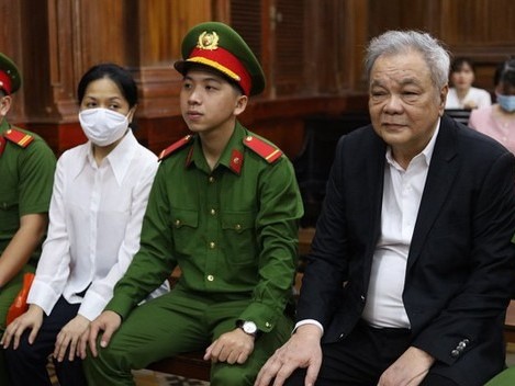 Chiếm đoạt hơn 1.000 tỉ đồng, ông chủ Tân Hiệp Phát Trần Quí Thanh bị tuyên 8 năm tù