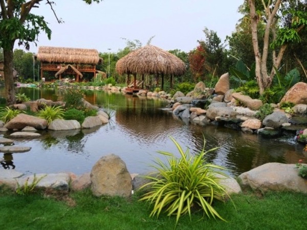 Resort sinh thái 50.000m2 của nữ diễn viên nổi tiếng là 'mẹ 3 con': Có cách đặt tên phòng khác lạ, không gian xanh mướt cực chill