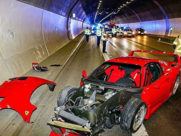 Siêu xe Ferrari F40 cực hiếm giá 82 tỷ nát đầu sau khi nhân viên 24 tuổi cầm lái