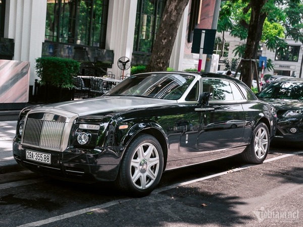 Đi 13 năm, Rolls-Royce Phantom Coupe của đại gia Hà Nội vẫn đẳng cấp độc nhất