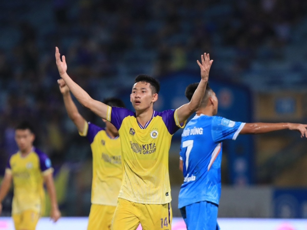 Hai Long lập cú đúp, Hà Nội FC giành vé bán kết cúp Quốc gia