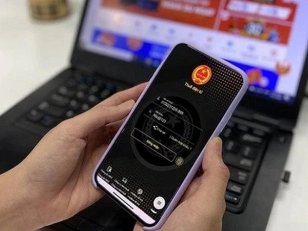 Một ứng dụng Việt đang gây 'bão' trên MXH, lọt top 1 App Store, ai cũng nên tải ngay vì liên quan đến cả tiền lẫn thuế!