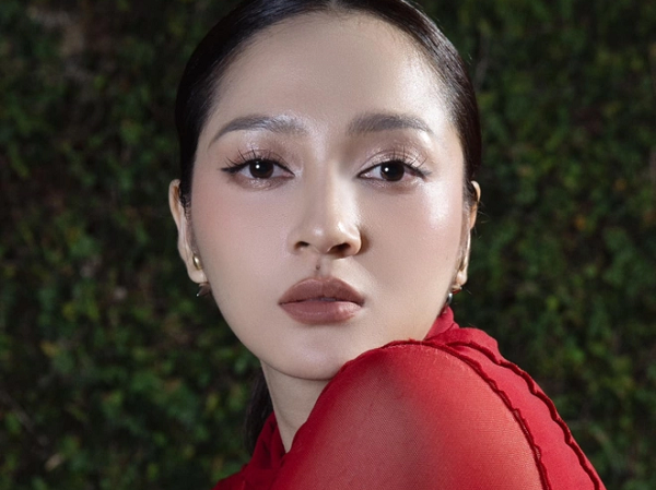 Một nam ca sĩ trực tiếp nói chuyện với Bảo Anh về bé Misumi, nữ ca sĩ phản ứng bất ngờ