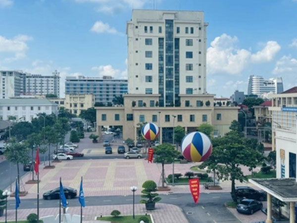 ĐH Y Dược Thái Bình lên tiếng về thông tin cán bộ trường và lưu học sinh có quan hệ tình cảm